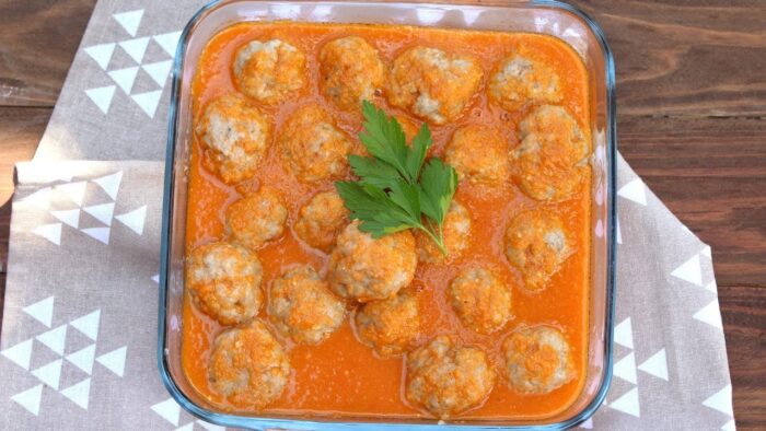 Albóndigas en salsa con Thermomix MÁS LIGERAS