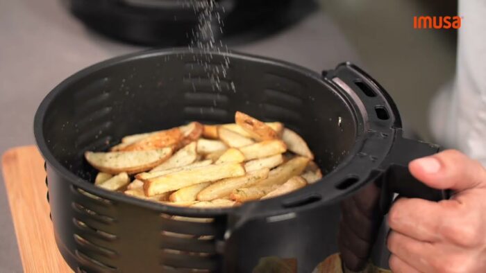 Las papas fritas más ricas hechas en la freidora de aire Quick Fry IMUSA