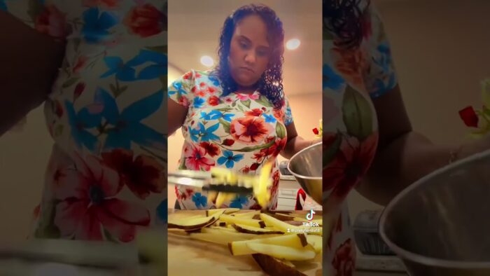 Papas 🥔 azadas en la freidora de aire