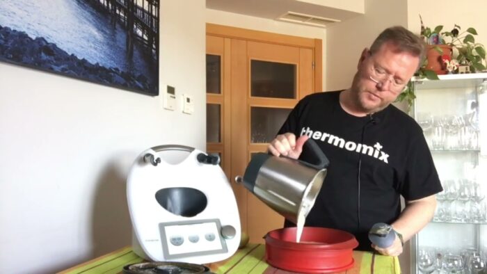 Tarta Rápida de Pera con Thermomix y José Ángel