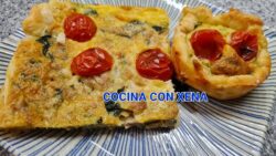 Coca de hojaldre y tartaletas, con espinacas y cherrys, con Thermomix