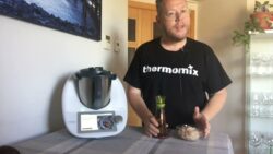 Ensalada deQuinoa tipo Poke con Thermomix y José Ángel