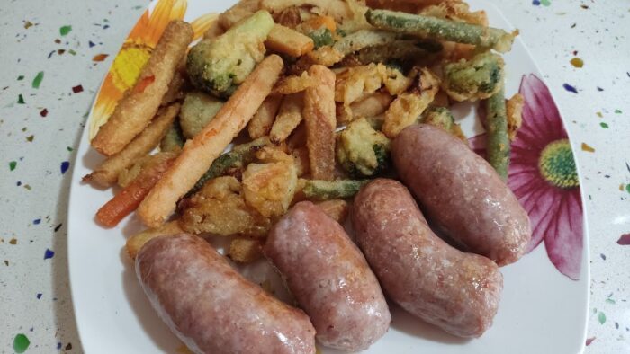 Tempura de verduras con butifarra en freidora de aire