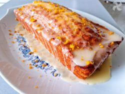 Bizcocho de naranja con glaseado de azúcar