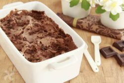 Helado de chocolate negro