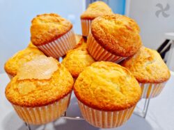 Magdalenas de naranja con aceite de oliva y miel