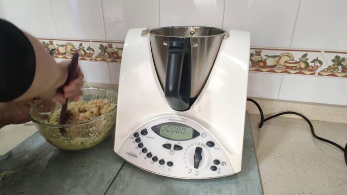 Albóndigas de pollo en salsa con Thermomix