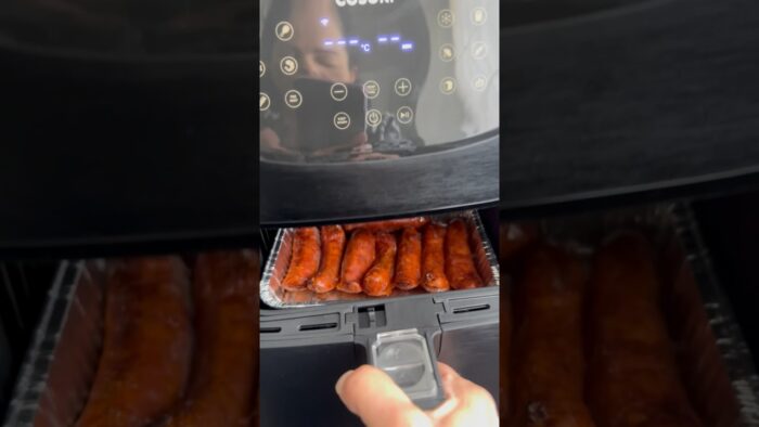 Chorizo en la freidora de aire de seis a doce minutos lo tenéis hecho ✅ eso a vuestro gusto