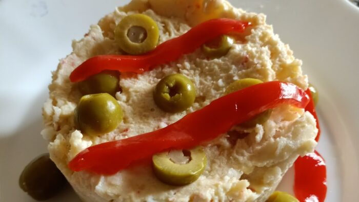 Ensaladilla de merluza, fácil y rico con Thermomix