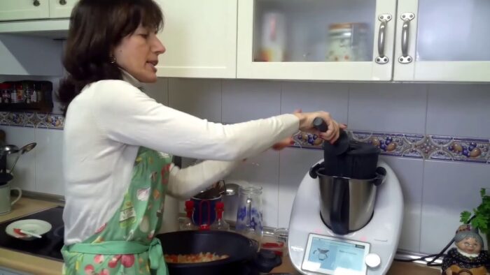 Ensaladilla rusa y mayonesa en thermomix