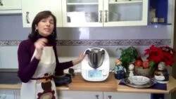 Menú  completo : pisto huevos duros y romanesco en thermomix