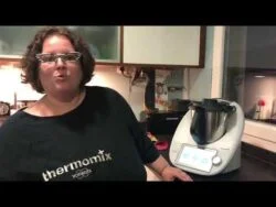 NUBES DE GELATINA (MARSHMALLOWS) Y LECHE DE NUBES CON THERMOMIX