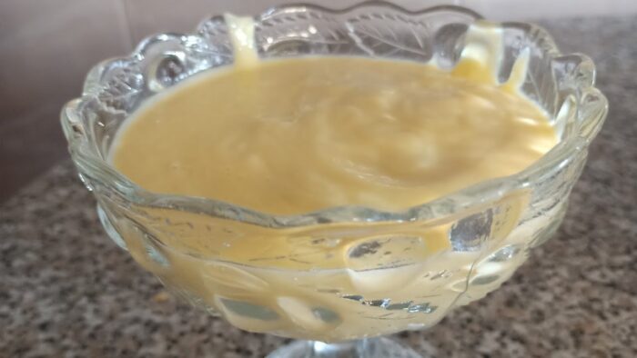 Natillas de melocotón, fácil y rico con Thermomix