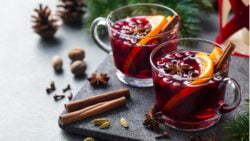 Prueba este vino caliente especiado