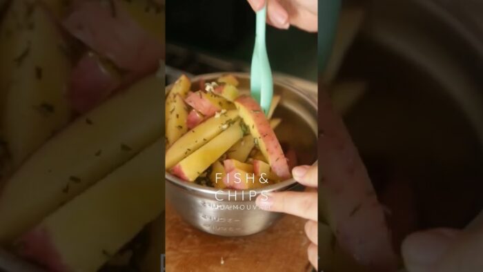 ¡Merluza apanada con papas al romero en freidora de aire! Receta rápida y -casi- sin aceite 🙌🏻