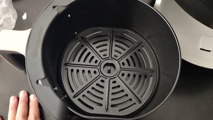 Air fryer 4 5 litros FREIDORA DE AIRE CHINA ¿cuanto mide? ¿entra un pollo?