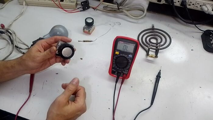 FREIDORA DE AIRE – -CHEQUEO DE RESISTENCIA, TIMMER, TERMOSTATO, MICROSUICHE PUERTA.