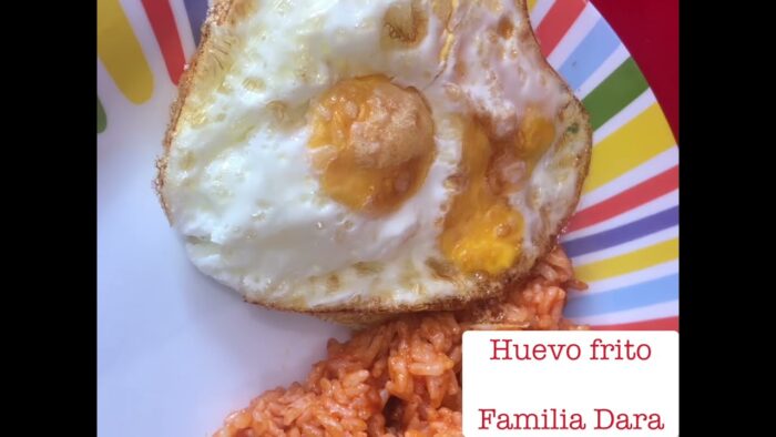 Huevo frito en freidora de aire