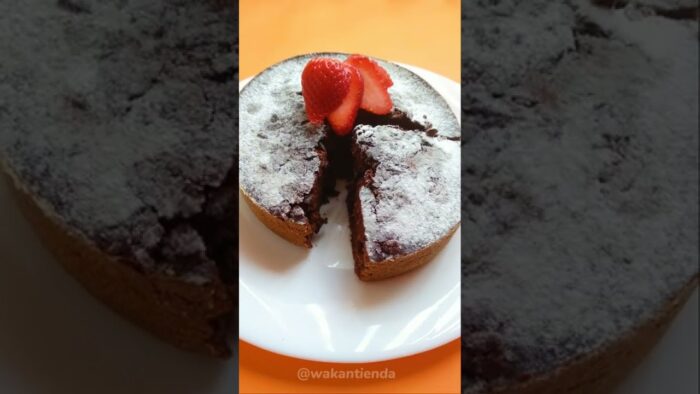 Minipastel de chocolate en freidora de aire fácil rápido y delicioso 😋🥮 Receta en la descripción.