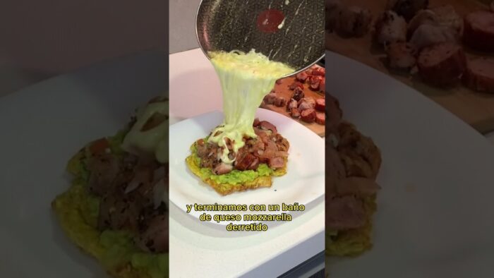 Patacones con chicharrón 🤤 en freidora de aire. #comida #food #shortvideo #trending #viral