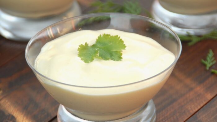 Espuma de melocotones congelados con Thermomix | Postre paso a paso