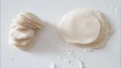 Masa para gyozas. Receta casera por pasos con y sin Thermomix