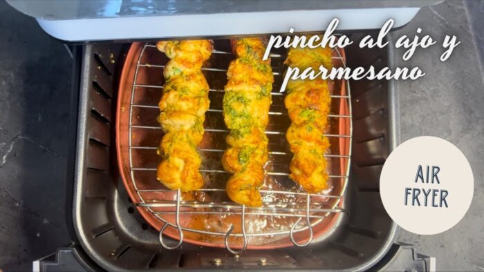 PINCHOS DE POLLO AL AJO Y PARMESANO EN FREIDORA DE AIRE #airfryer