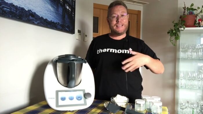 Petit de Fresas con Thermomix y José Ángel