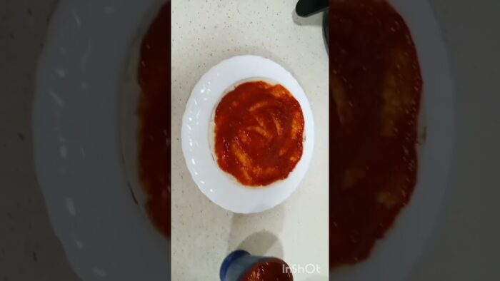 Pizza de tortitas de trigo en freidora de aire.