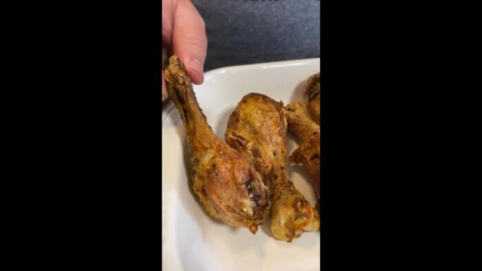 Pollo Frito con 2 Ingredientes en Freidora de Aire #Shorts #youtubeshorts #video #freidoradeaire
