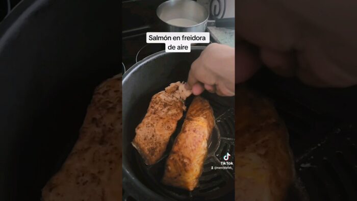 Salmón en freidora de Aire #latino #mexicanos #mujeres #chismecito #comida #famosos