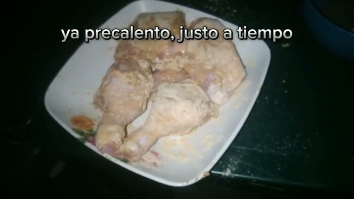 cocinando pollo en FREIDORA DE AIRE🍗