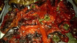 Pimiento rojo escalivado en mahonesa casera