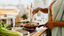 Receta de sofrito de paella valenciana