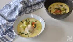 Sopa de pescado con verduras