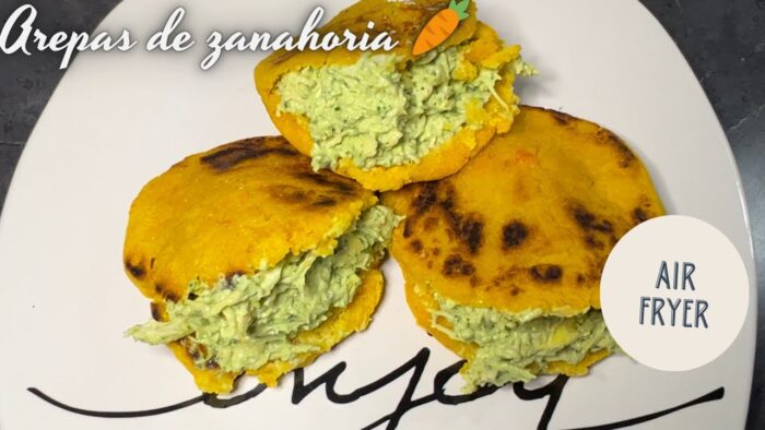 AREPAS DE ZANAHORIAS RELLENAS 🥕 EN FREIDORA DE AIRE #airfryer #airfryerrecipes