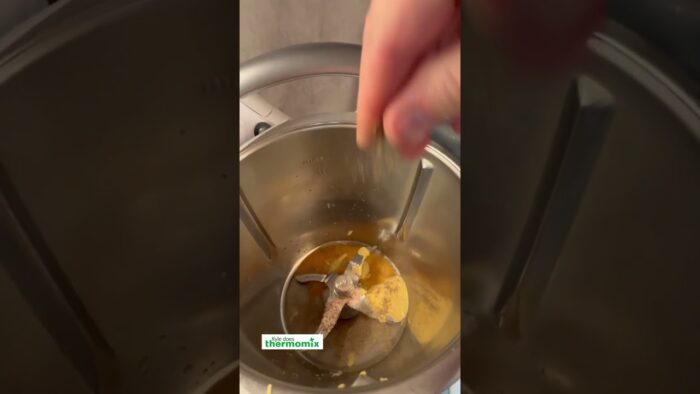 Can you guess what I’m making in my Thermomix… 🥚🧐 #kyledoesthermomix #thermomixscotland