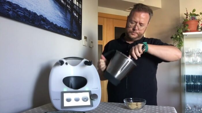 Galletas Linzer Sin Gluten y Veganas con Thermomix y José Ángel
