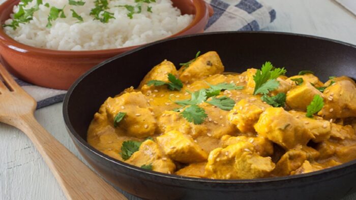 Recetas Thermomix ® TM5 – Pollo con piña al curry en papillote
