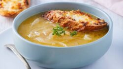 Recetas Thermomix ® TM5 – Sopa de cebolla
