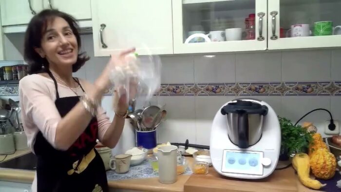 Tarta de manzana y crema en thermomix.