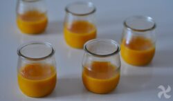 Vasitos con crema dulce de calabaza