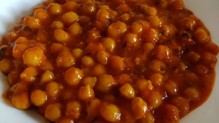 Garbanzos a la catalana, fácil y rico con Thermomix
