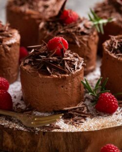 Mini chocolate cakes | RecipeTin Eats