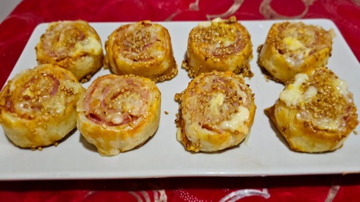 ROLLOS DE HOJALDRE RELLENOS EN FREIDORA DE AIRE