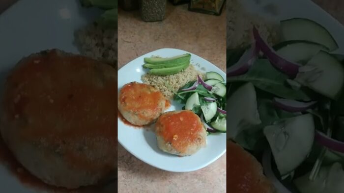 Tortitas de papa con atún en freidora de aire (empanizadas con avena)
