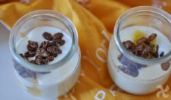 Postre de naranja, yogur y mascarpone