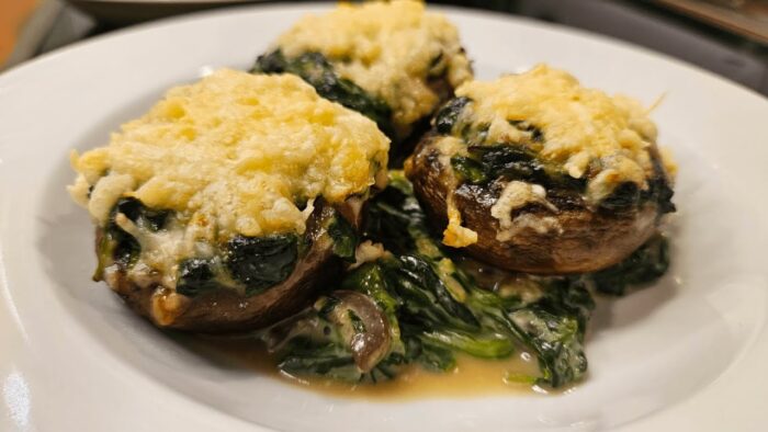 CHAMPIÑONES PORTOBELLO RELLENOS DE ESPINACAS 🍄 * gratinados en freidora de aire * #airfryer