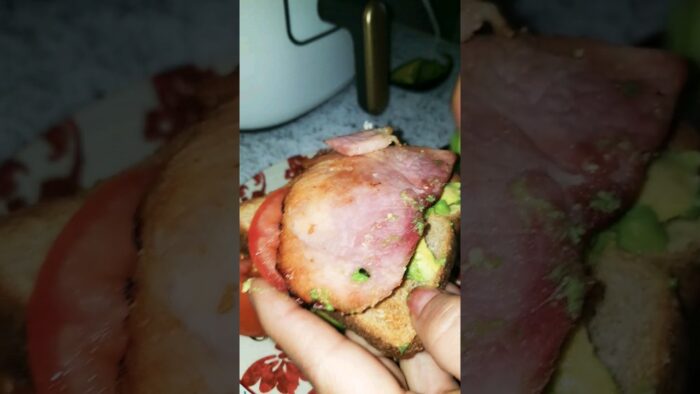 SÁNDWICH DE PIERNA AUMADA +CALIENTO EL PAN EN LA FREIDORA DE AIRE