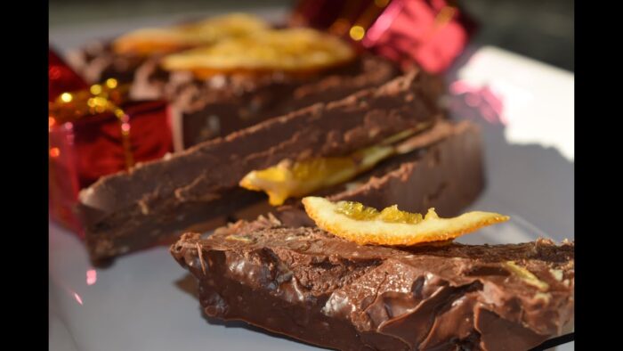 Turrón de chocolate y naranja con Thermomix